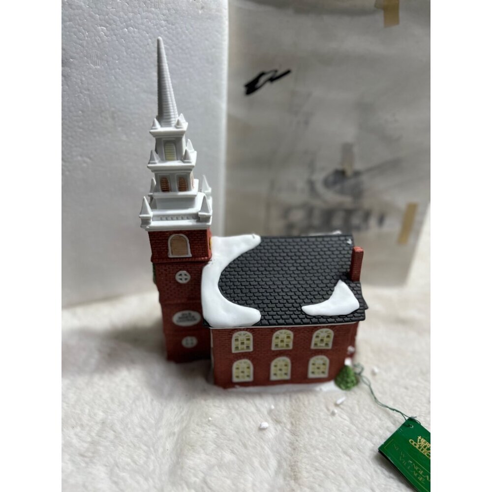 Department 56 The Heritage Village Old Church New England Series